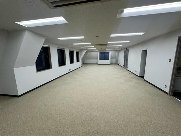 【洋室】 | 坂田ビル | コンパクトで使いやすい洋室です