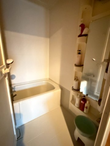 鶴居村【ログハウス】住居付き店舗兼ゲストハウスの浴室