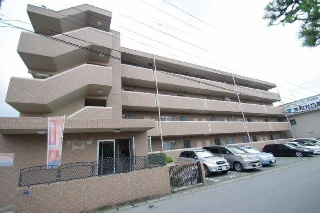 熊本市東区錦ケ丘の賃貸マンションの外観