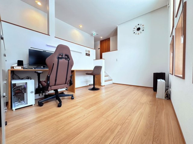 名鉄築浅8BDRシャレー 8BDR ski chalet in Meitetsu built in 2024の洋室