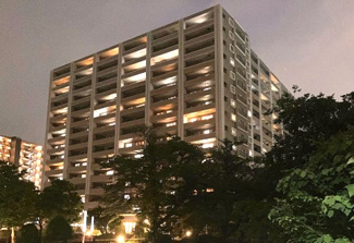 【外観】 | 夜間ライトアップされた外観は高級感がプラスされます