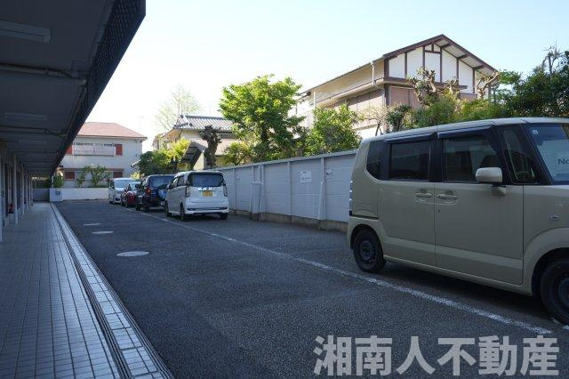クリオ片瀬江ノ島1番館の駐車場|カースペースがあります
