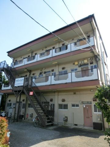 【外観】 | フラワーハイツ | 敷地ゆったりしてます
