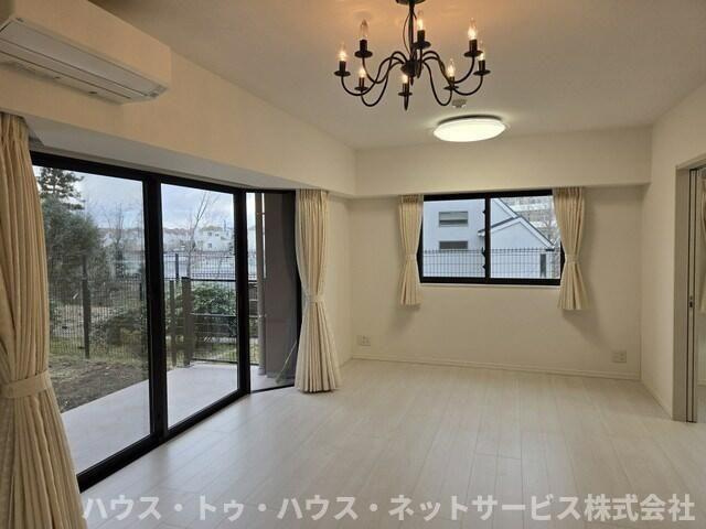 アンビシャス南柏の居間・リビング