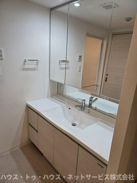 アンビシャス南柏の洗面所