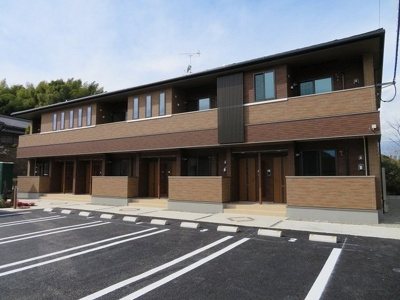 【外観】 | ＣＲＥＳＴ／／ＶＩＬＬＡ　Ⅱ | おしゃれな外観です