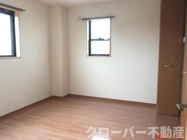 ピュアタウンエンジェルの居間・リビング