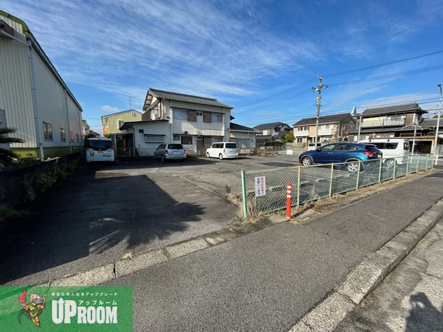 花の木農住団地竹花ハイツの駐車場