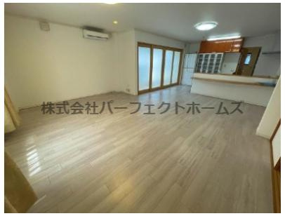 サンローゼの居間・リビング|使いやすいリビングです