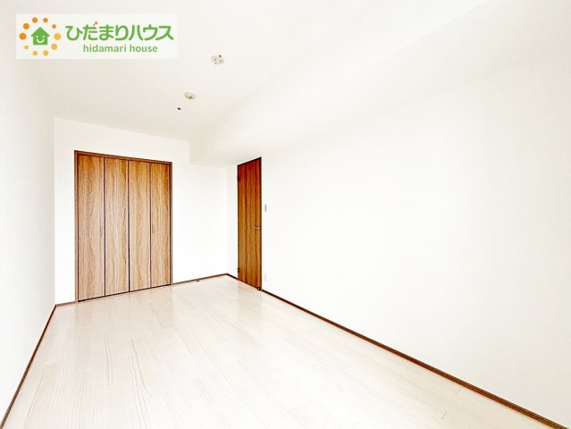 【洋室】 | 三の丸グランキャッスルタワー | ご家族様一人ひとりの大切なプライベート空間。シンプルなデザインなので、趣味・感性で個性的に飾ることができます♪