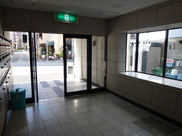 ハイツ丸利のロビー