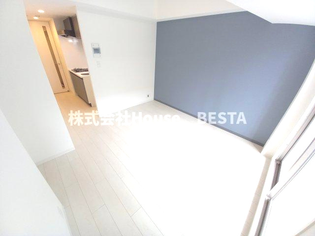 セオリー神戸ウエストゲートの内装