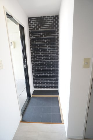 センターフィールド宝塚Ⅰの玄関