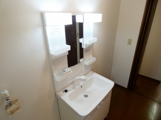 【独立洗面台】 | コートボナール | 使いやすいシャンプードレッサー。