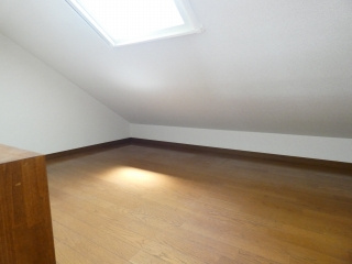 【内装】 | コートボナール | ロフトは天窓がついてます。