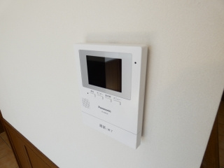 【セキュリティ】 | コートボナール | 来客者を一目で確認できる安心のモニター付きインターフォン。