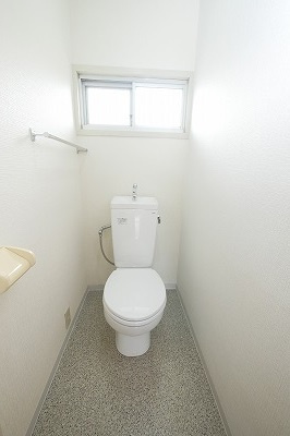 真藤ビルのトイレ| 真藤ビル303号