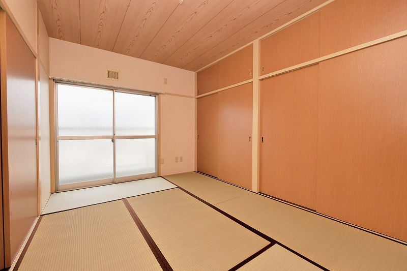 真藤ビルの和室| 真藤ビル303号  