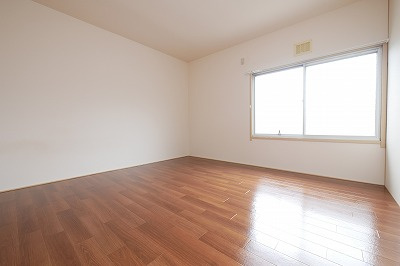 真藤ビルの洋室| 真藤ビル303号