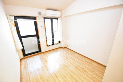 【寝室】 | ロンモンターニュ小阪