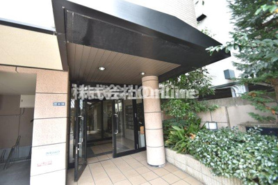 【エントランス】 | ロンモンターニュ小阪