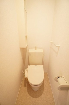 【トイレ】 | クレストコート | シンプルで使いやすいトイレです
