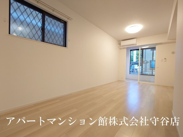 ルノンⅡの居間・リビング