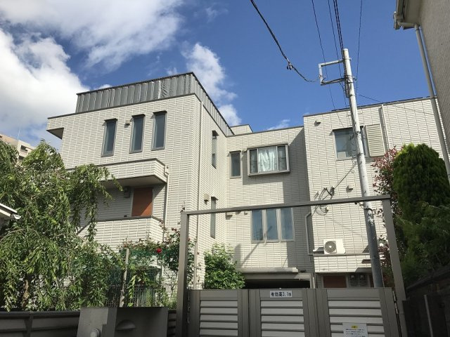 ウェルフラッツ本駒込 の外観