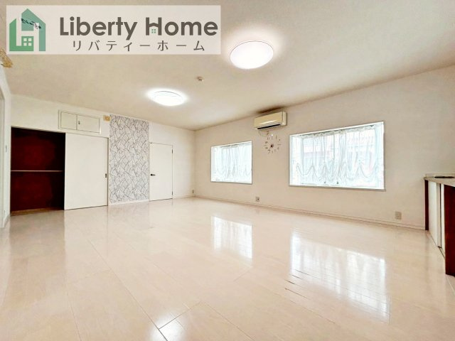 牛久市中央１丁目　中古戸建の寝室