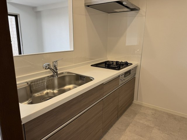 ベルシャトゥ八王子台町のキッチン|～新規交換済のシステムキッチン～