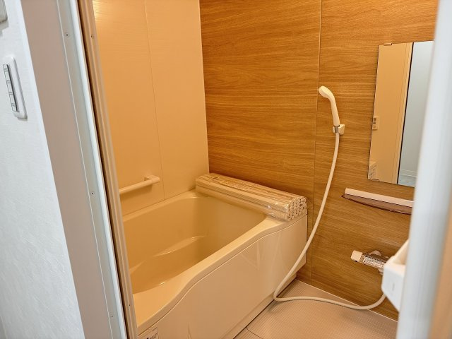 ベルシャトゥ八王子台町の浴室|～新規交換したキレイなバスルーム　気持ち良く湯船に浸かる事が出来ます～