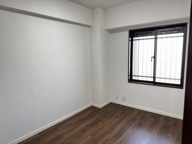 ベルシャトゥ八王子台町の子供部屋|～4.6帖の洋室です～