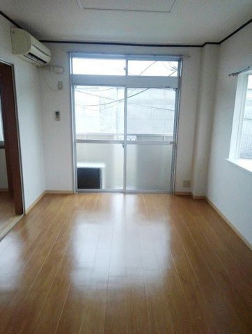 ピースフルハイツの内装