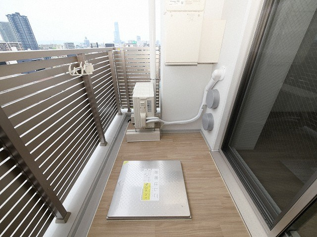 エスリード難波ザ・プレミアのバルコニー