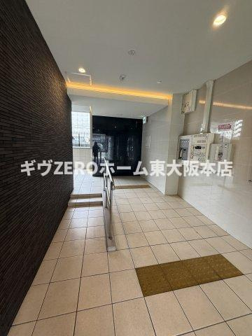 S-FORT難波西のロビー