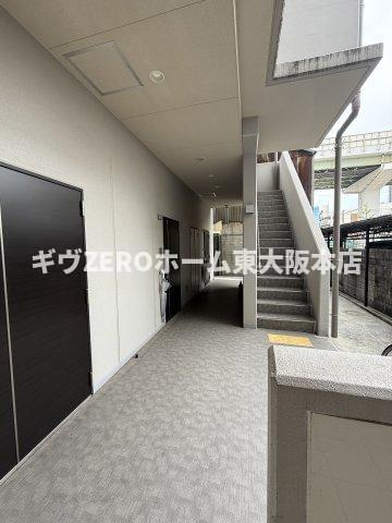 S-FORT難波西のロビー