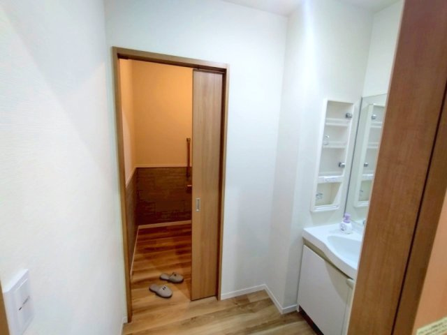 日名西町　貸店舗の内装