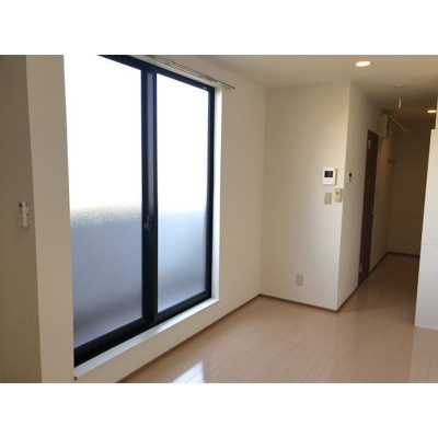 【居間・リビング】 | アークサカワ | こちらのリビングで趣味の時間をお楽しみください