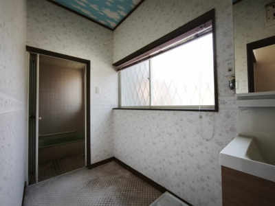 【脱衣所】 | 大津市錦織1丁目6-10　中古戸建