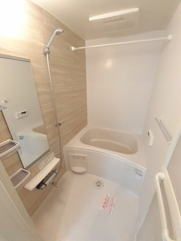 アルドーレ東合川　Ａの浴室|追い焚き・浴室乾燥機付きのお風呂です♪