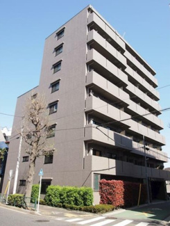 【外観】 | 鉄筋コンクリート造のがっちりとした建物。