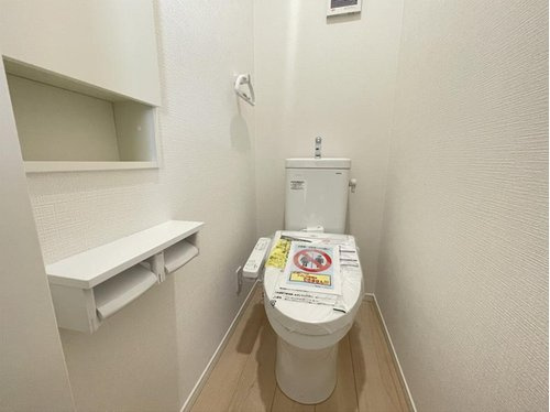 御殿場市川島田第８　新築戸建　全2棟　2号棟のトイレ