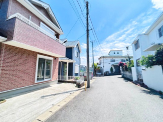 【前面道路含む現地写真】