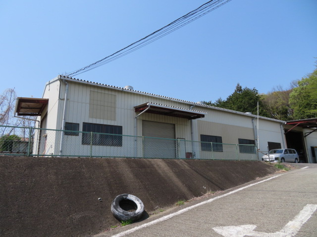 東松山市大字大谷の倉庫