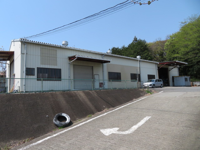 東松山市大字大谷の倉庫