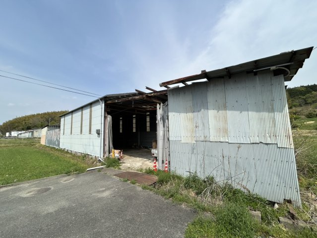 石上町貸倉庫の外観
