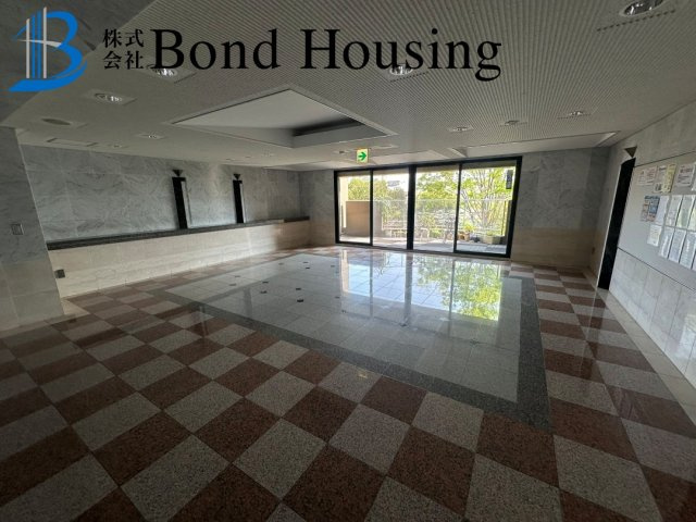 令和1年リフォ歴有　グランプレステージ西神戸ガーデンヒルズのエントランス