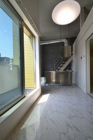 87gK-Brand jr草津浜町の居間・リビング