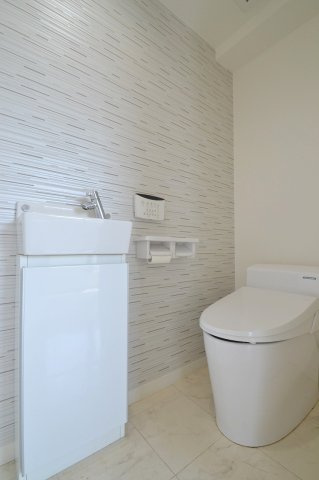 87gK-Brand jr草津浜町のトイレ