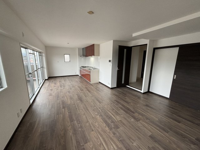 【居間・リビング】の画像